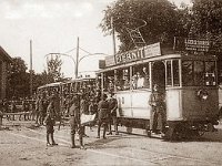 Tramvaj Crvenog križa 1915. godine na Savskoj.jpg